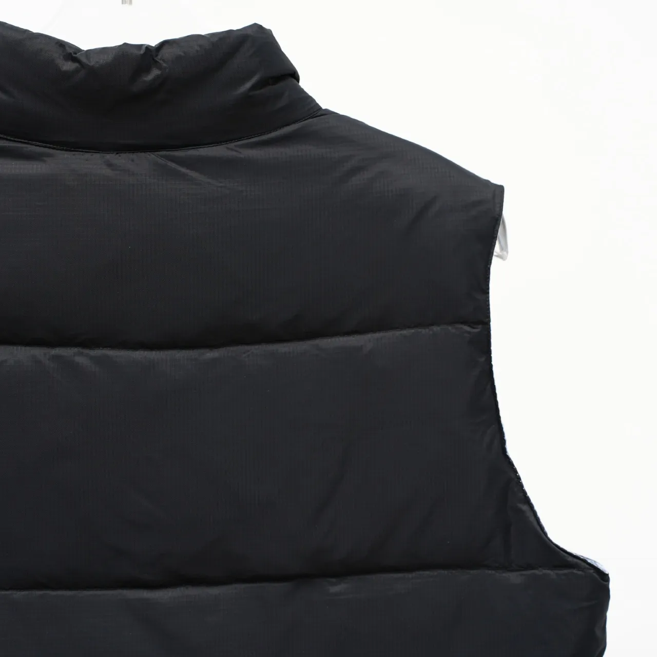 P400 CANADA GOOSE丨Canada Goose Glacier Stand Collar Down Vest Color: Black Size: XS-XXL